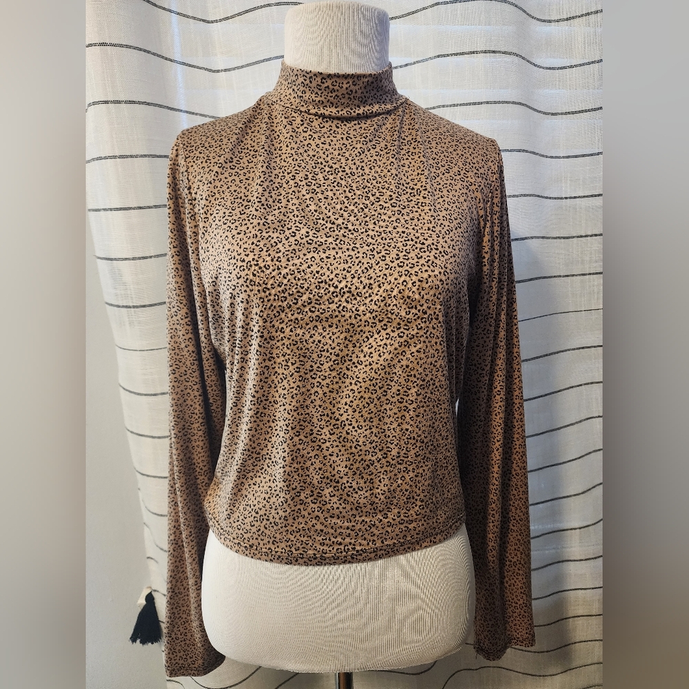 Leopard Print Long Sleeve Top